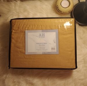 Full size microfiber sheet set NWT